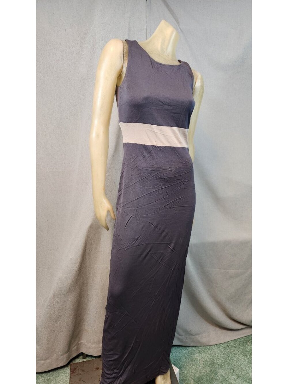 Maria Bianca Nero Elegant Gray Slvlss Round Neck Contour Long Maxi Dress MEDIUM